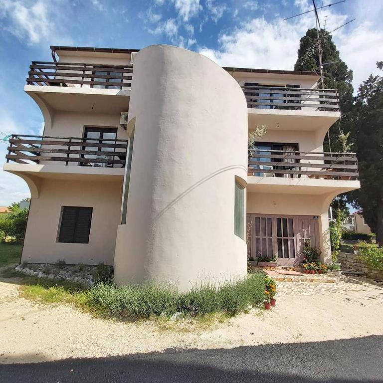 Sobe Apartmani Svitlana Сукошан Экстерьер фото